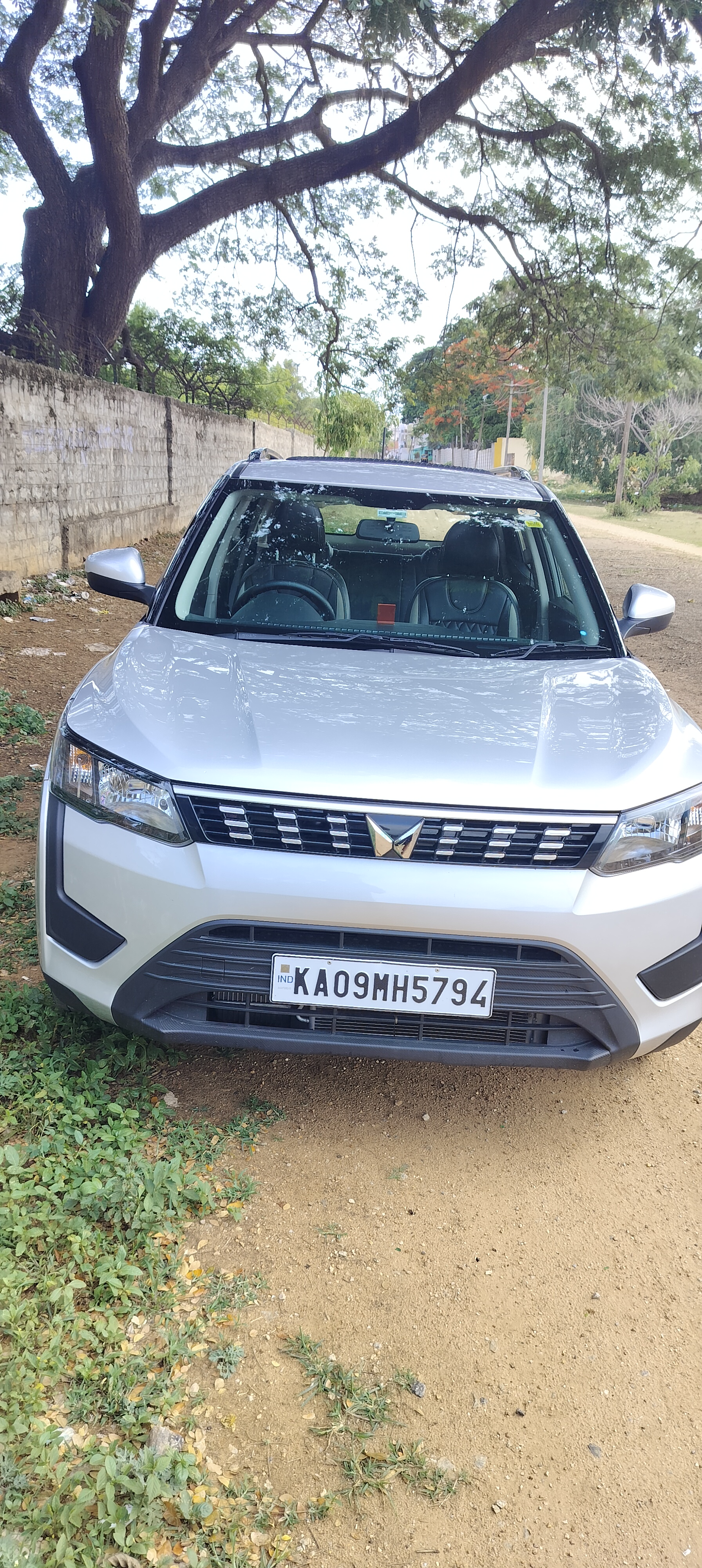 mahindra and mahindra XUV 300 photo 2