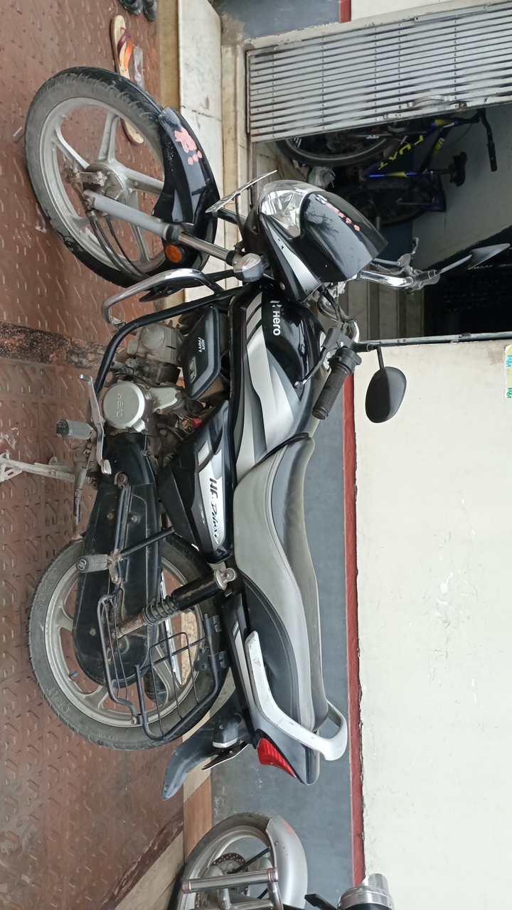 hero motocorp HF deluxe photo 2