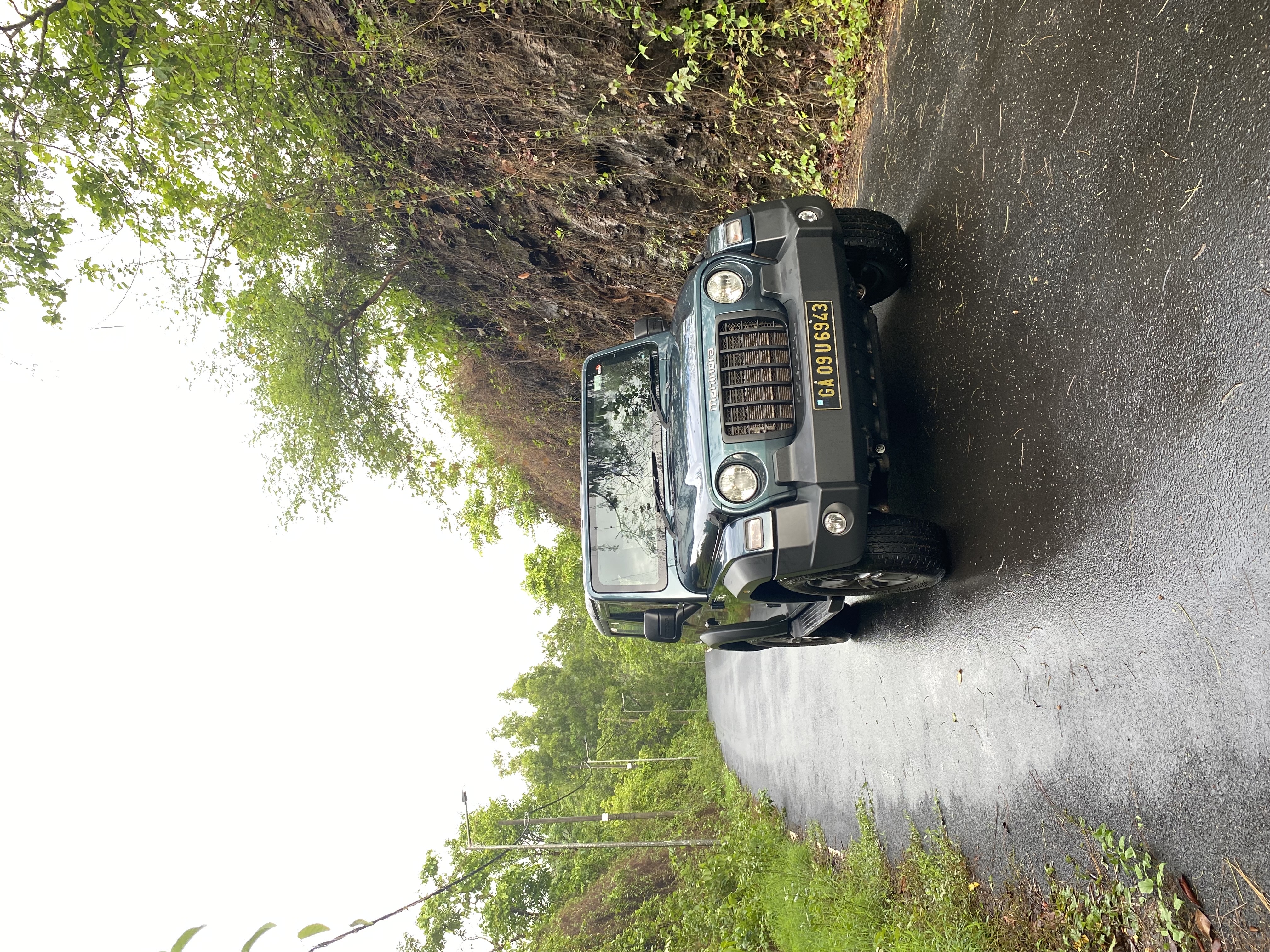mahindra and mahindra thar photo 2