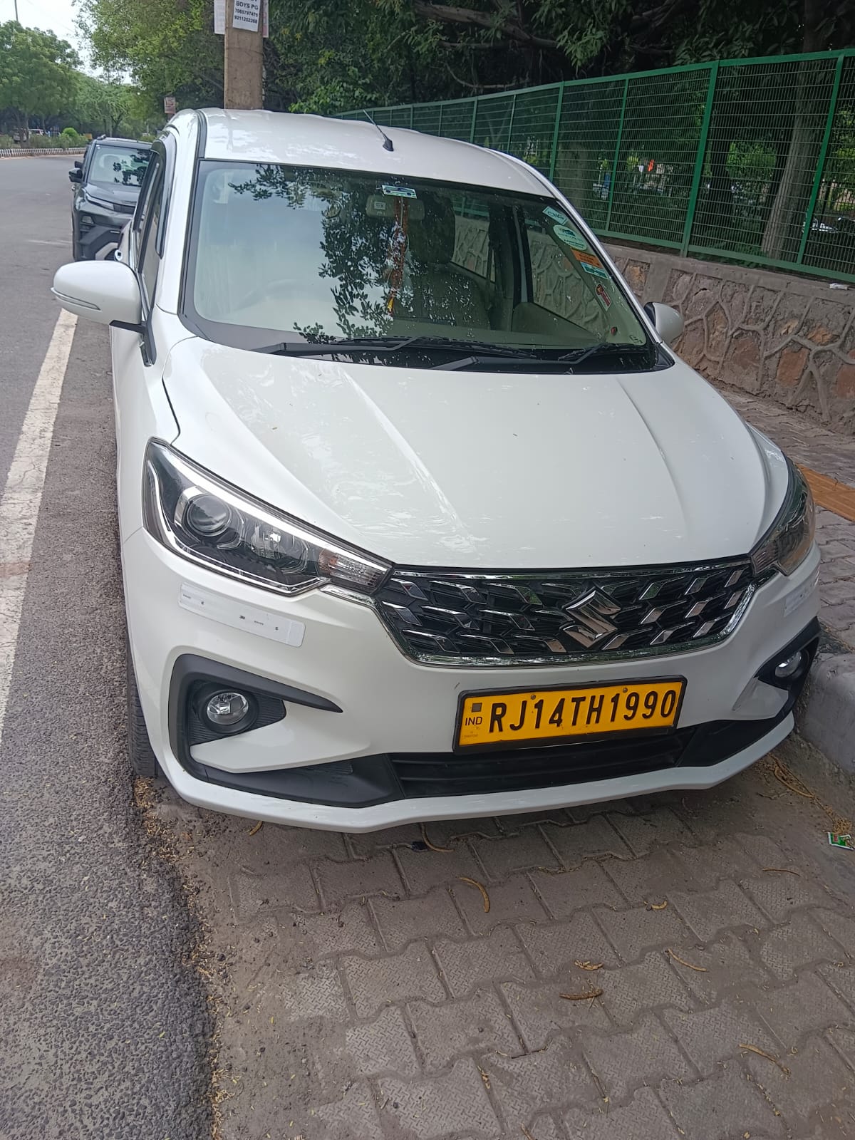 Maruti Ertiga Zxi Cng