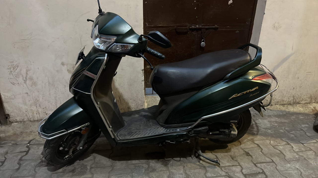honda ACTIVA 6G DLX photo 3