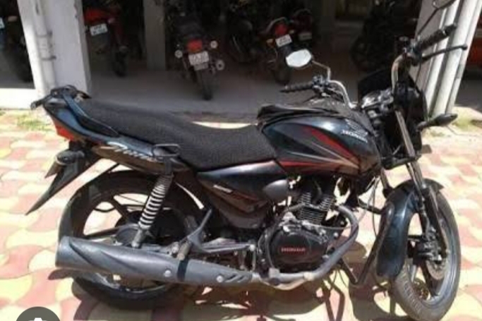 honda cb shine - electric start disc brake alloy wheels (125 cc) photo 3