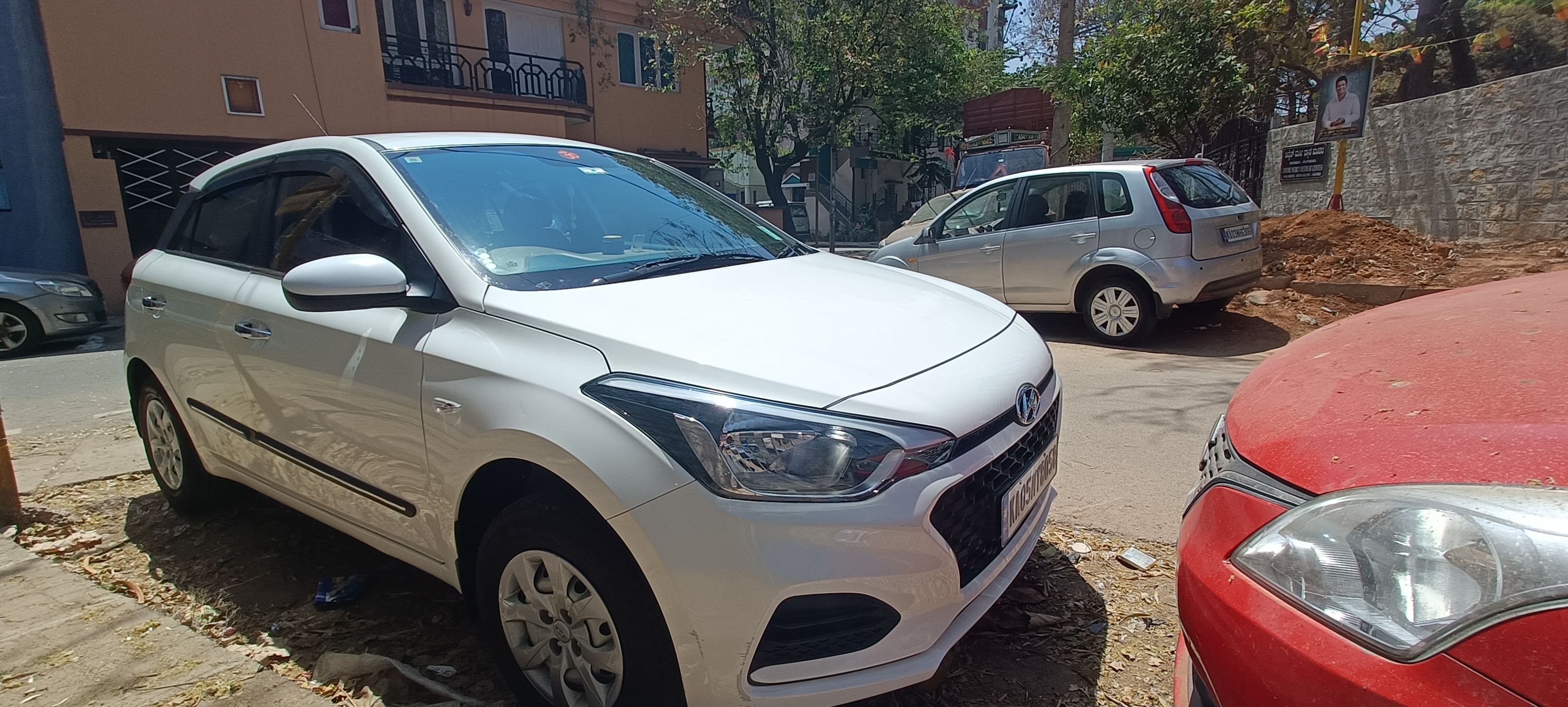 hyundai i20 ERA photo 4
