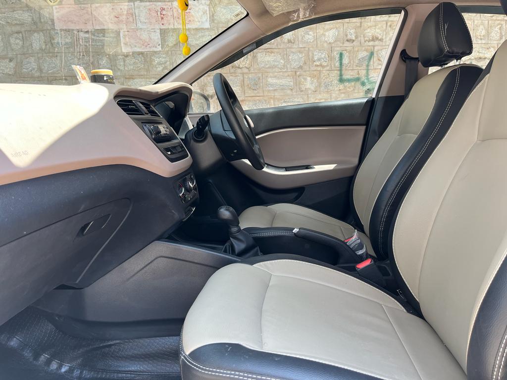 hyundai i20 ERA photo 6