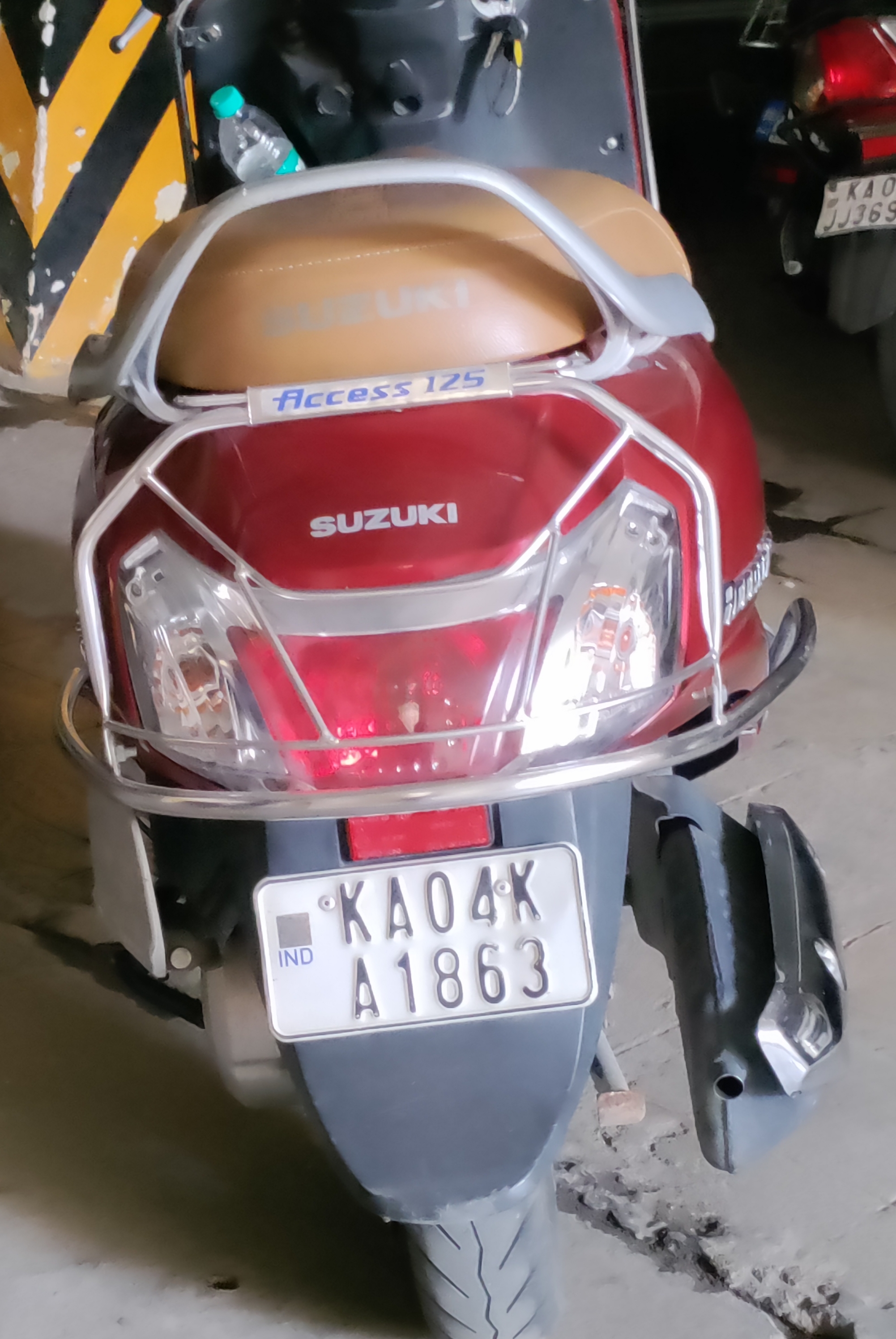 suzuki Access photo 3