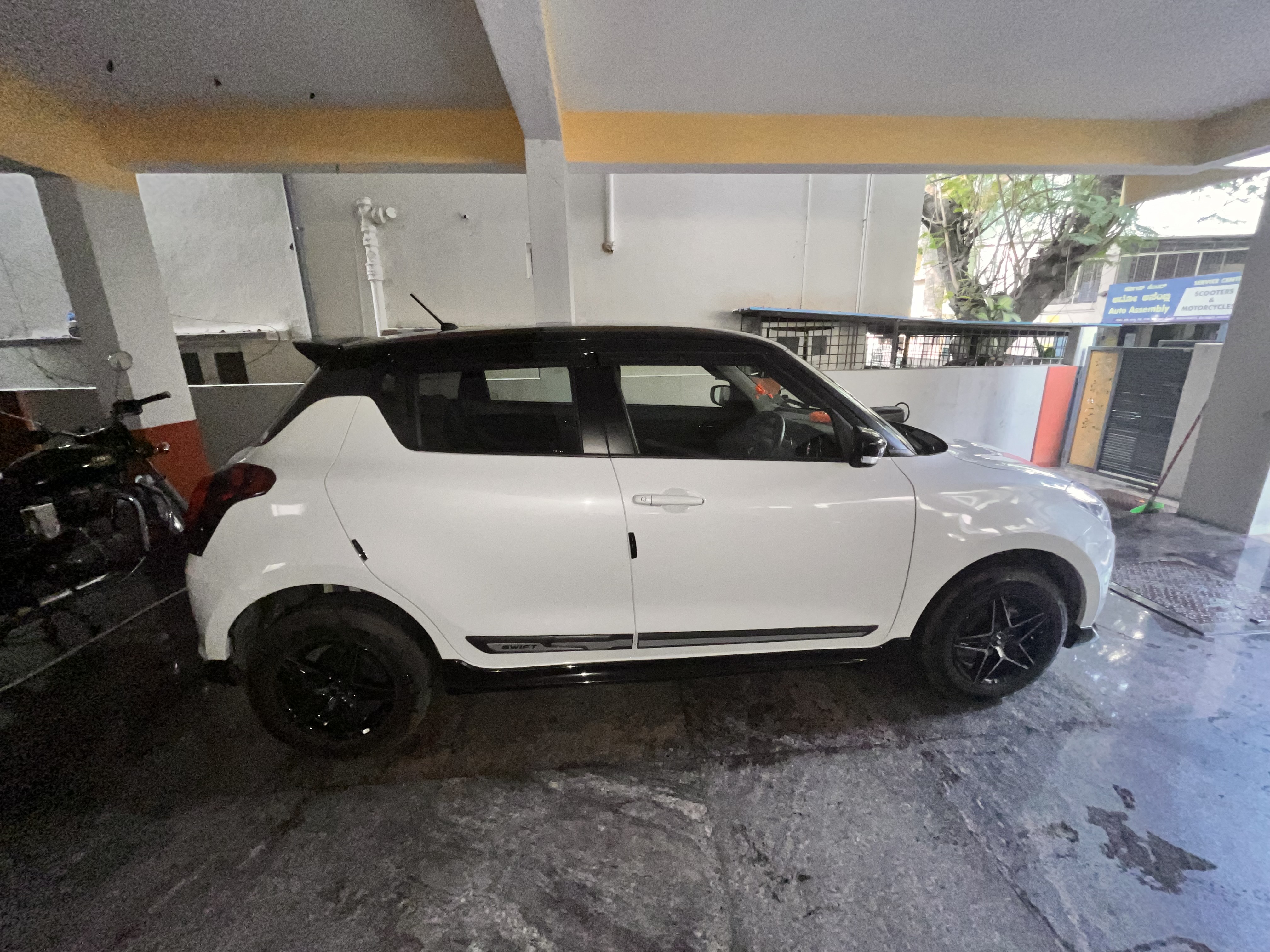 maruti swift photo 5