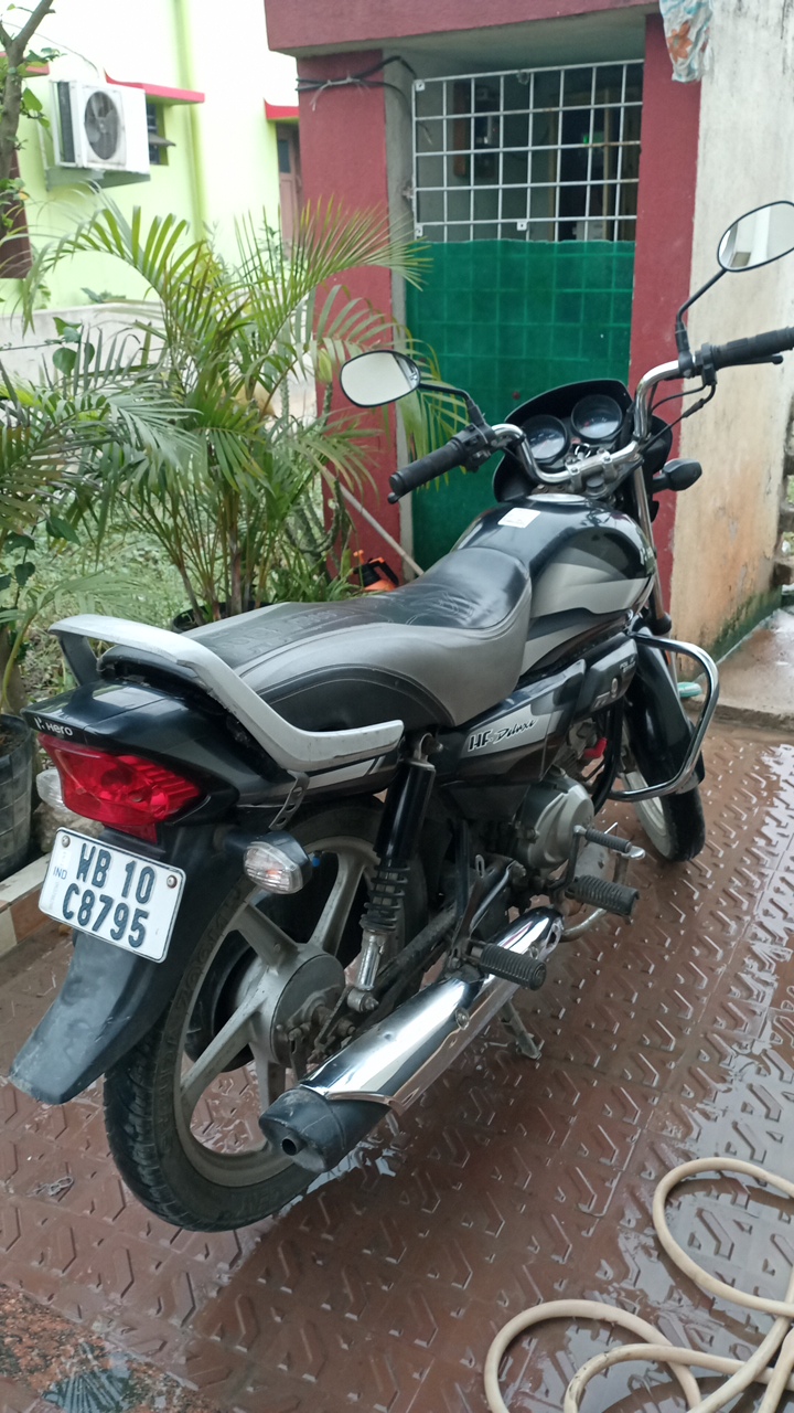hero motocorp HF deluxe photo 3