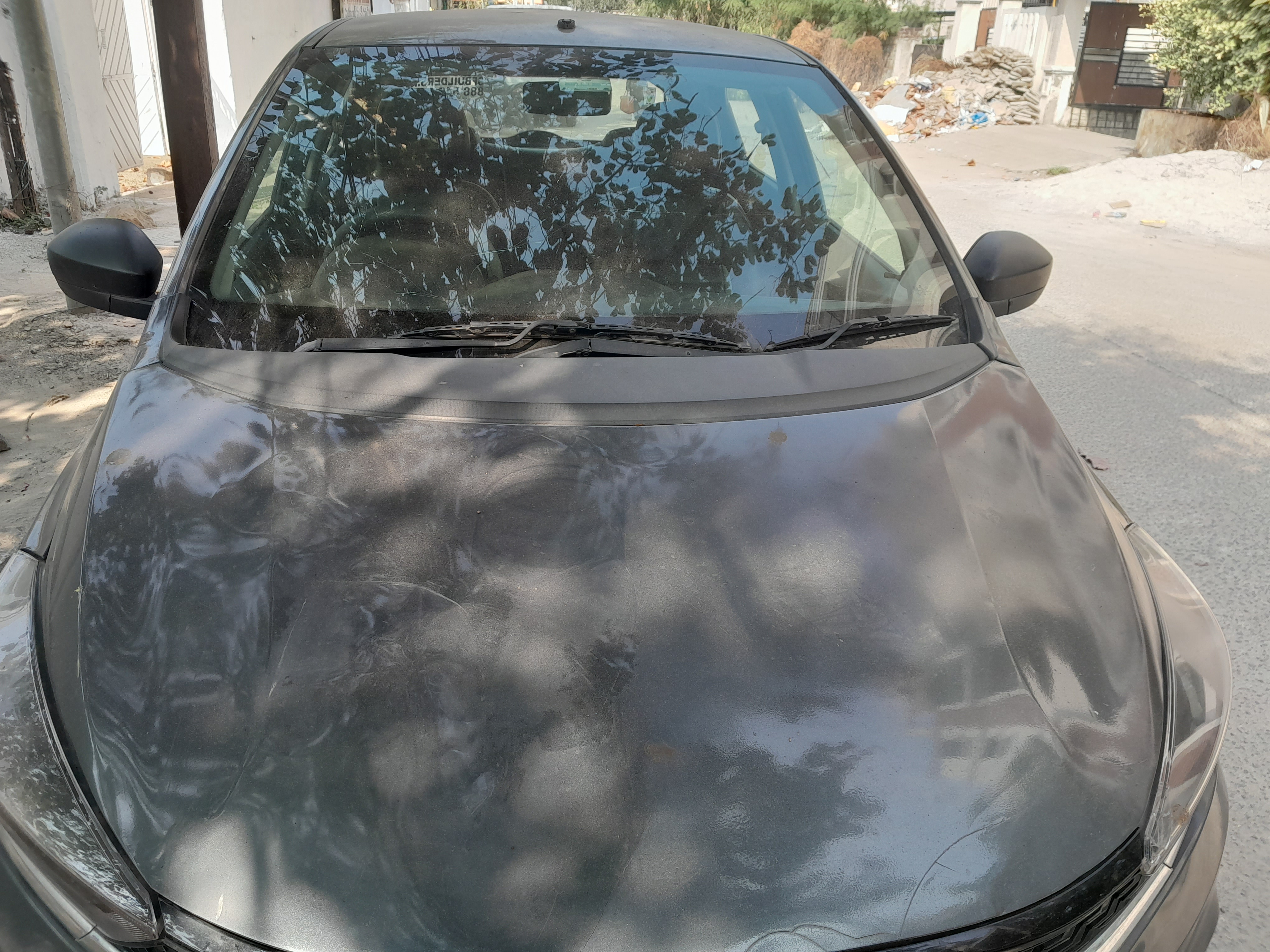 tata tiago photo 6