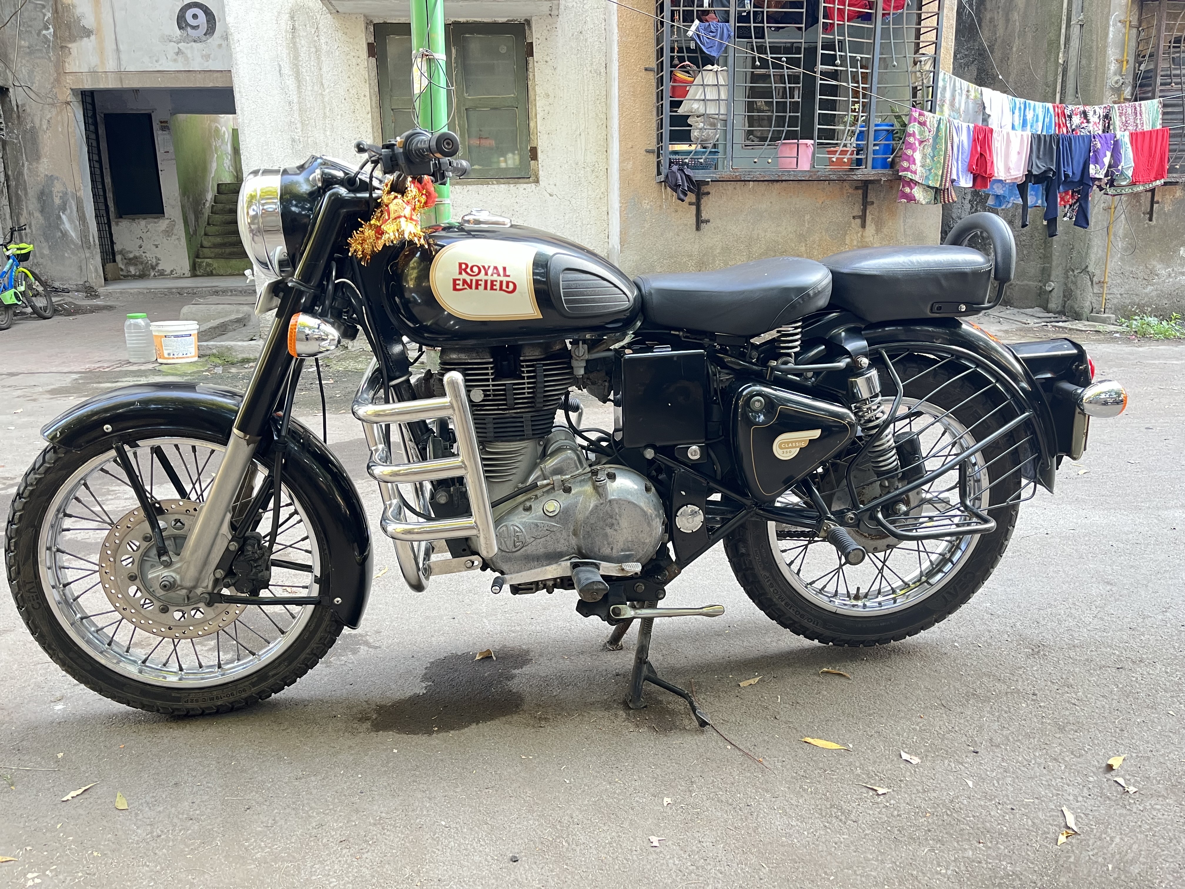 royal enfield Classic 350 photo 4