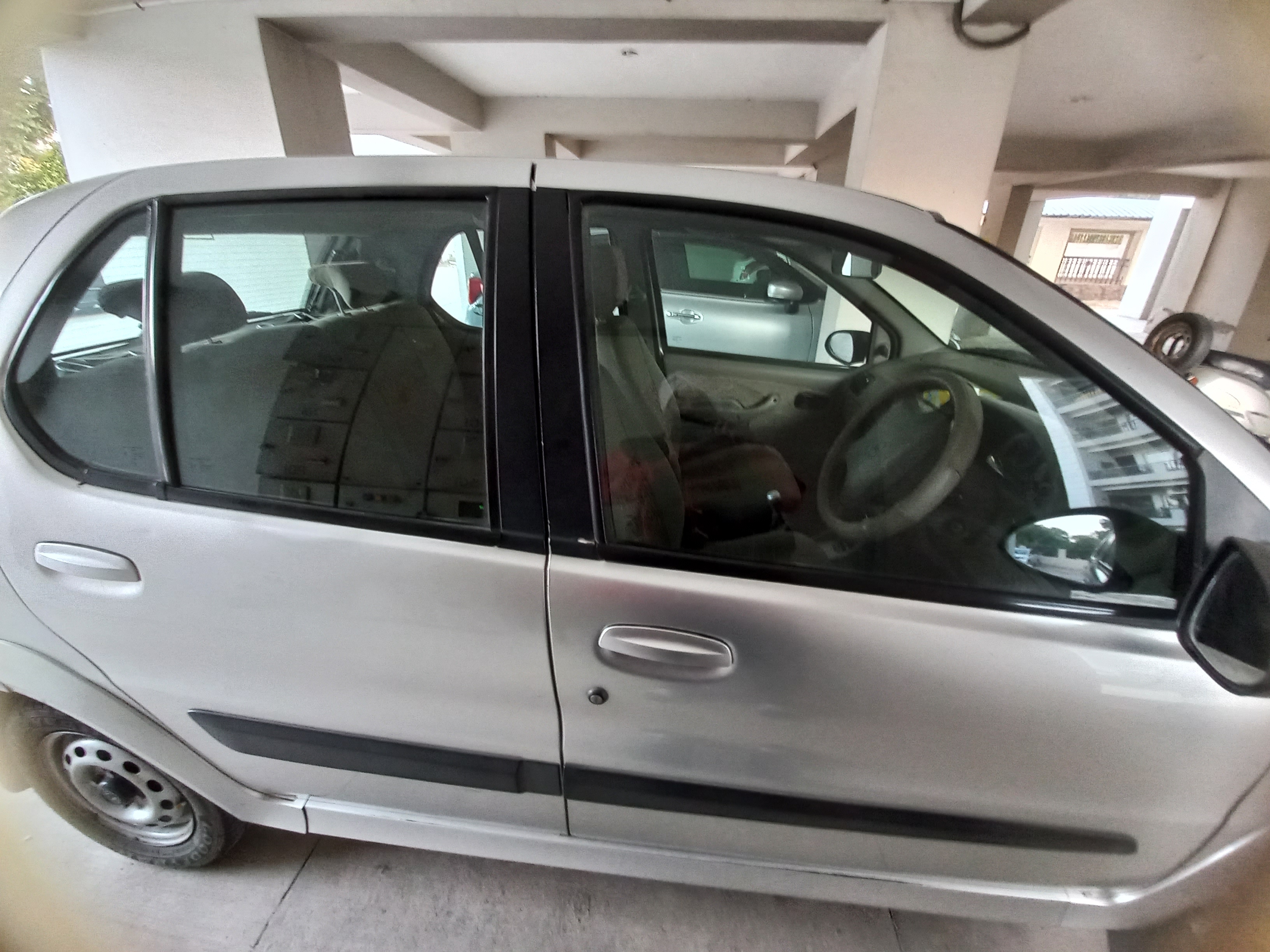 tata indica photo 3