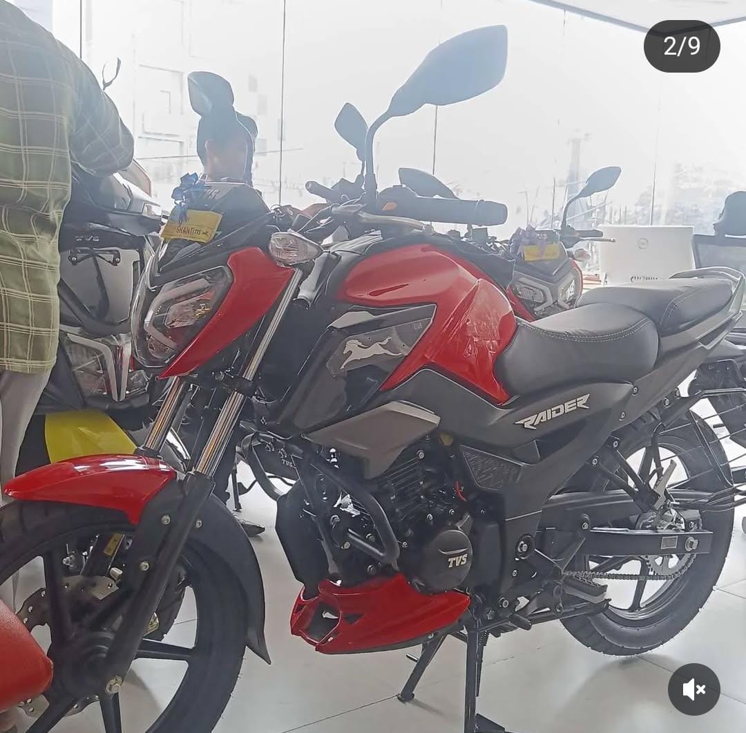 tvs raider photo 3