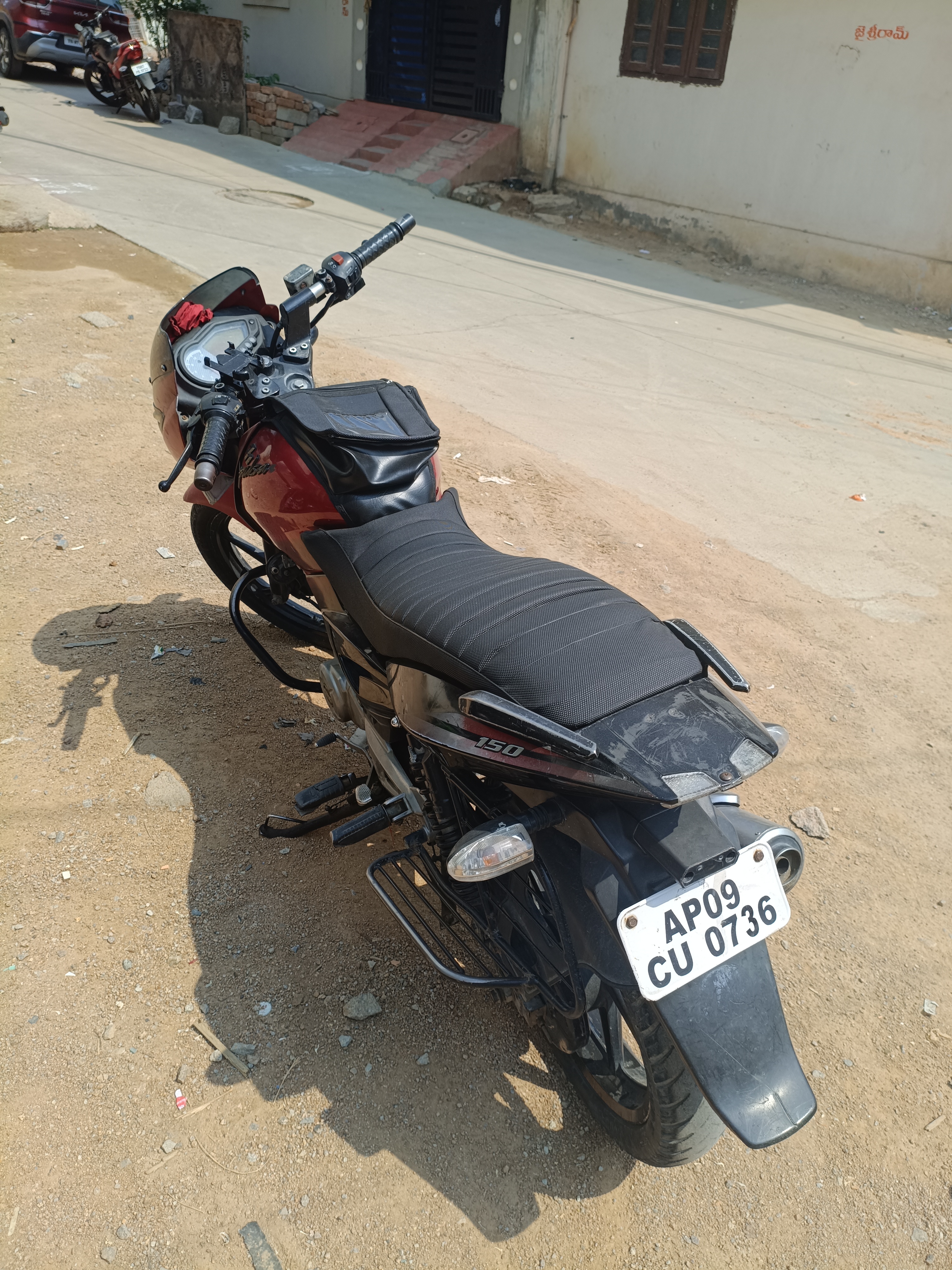 bajaj pulsar photo 3