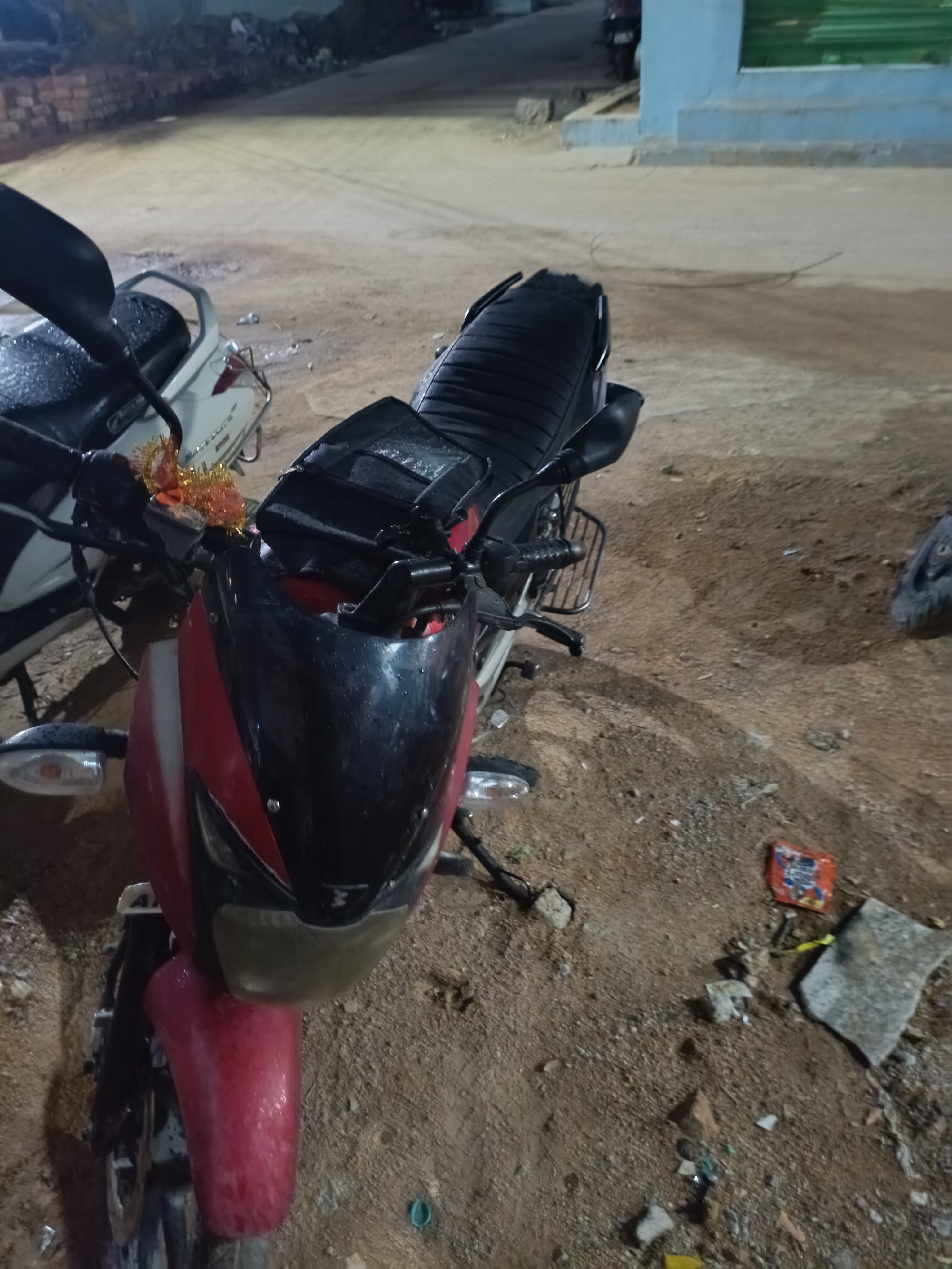 bajaj pulsar photo 4