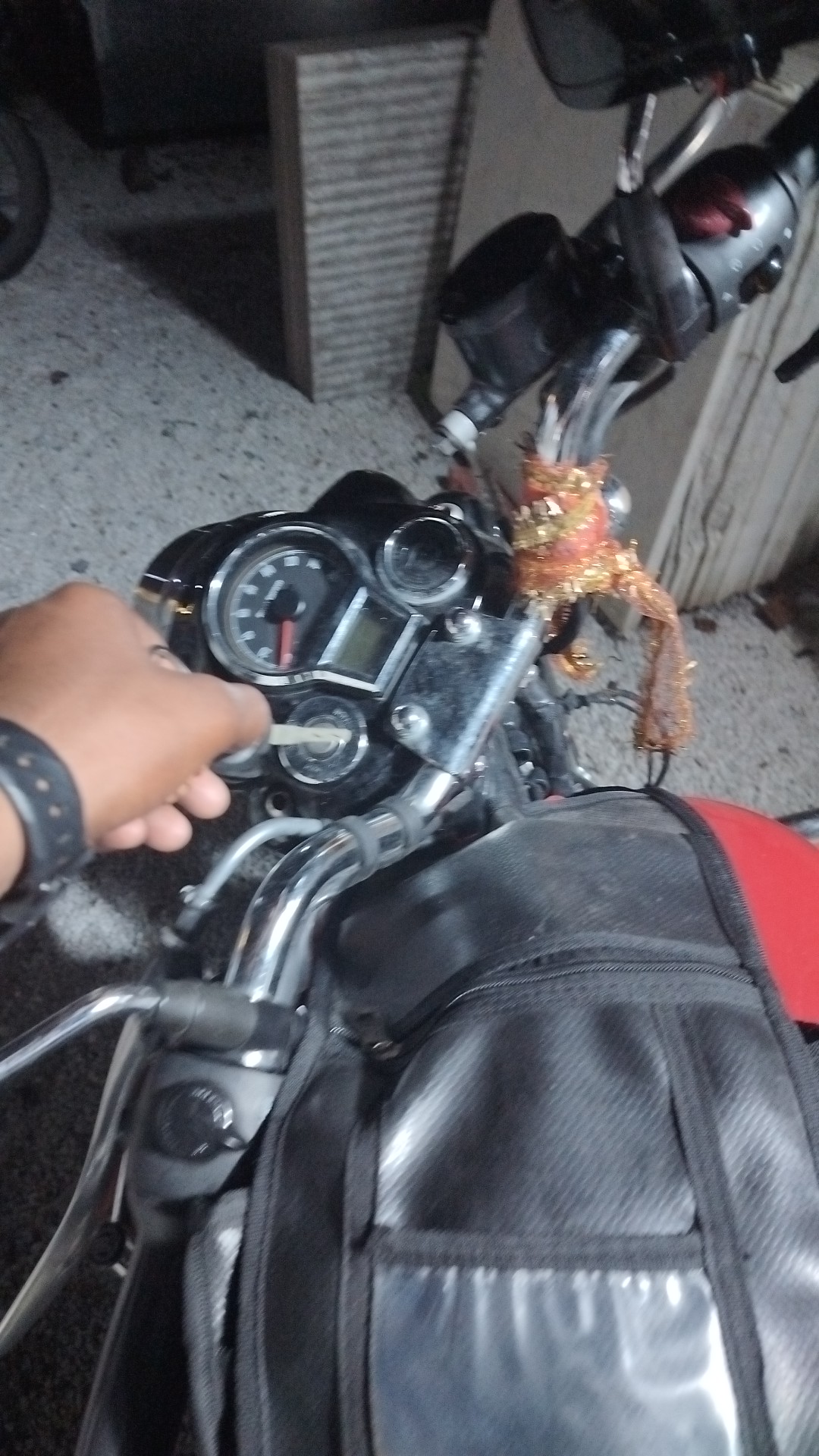 royal enfield Classic 350 photo 7